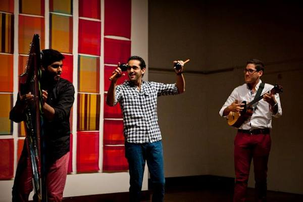 Leo Rondon avec Manuel Rangel, maracas, et Léonard Jacome, harpe