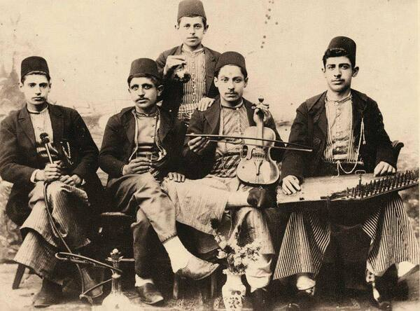 Arm_musicians