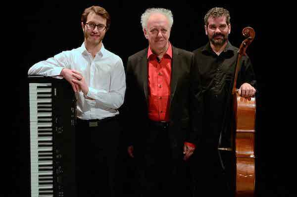 Photo-concert-fl-avec-antoine-delprat-_piano_-et-amos-ma_h_-_violoncelle__-cre_dit-photo-ariane-mestre-_1__2